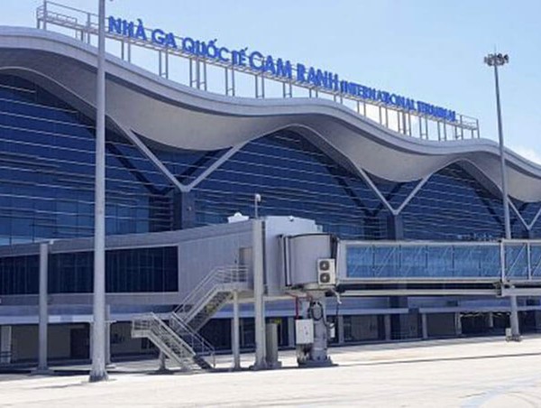 Đưa gần 350 công dân Việt Nam từ UAE và Ấn Độ về nước an toàn