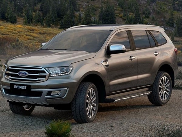 Giá xe ô tô hôm nay 9/12: Ford Everest ưu đãi đến 75 triệu đồng