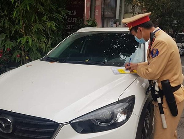 Giáo viên dạy lái xe bật mí kinh nghiệm để dừng, đỗ xe không bị xử phạt