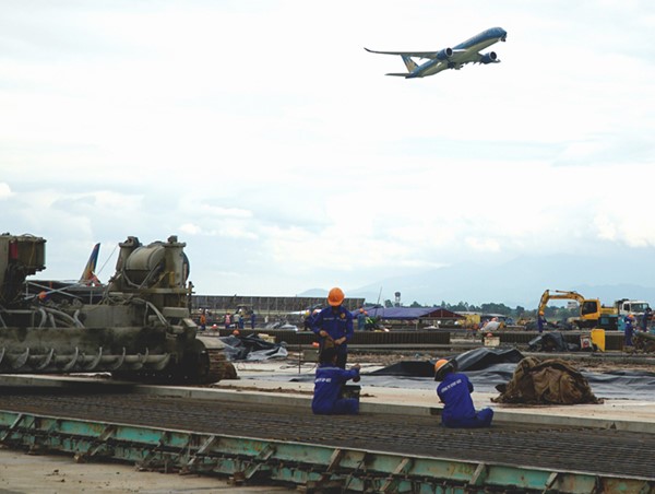 Hoàn thành sửa chữa đường băng Tân Sơn Nhất vào cuối tháng 12/2020
