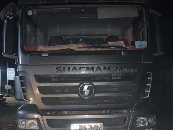 Xe ben va chạm với xe máy khiến 1 học sinh tử vong tại chỗ