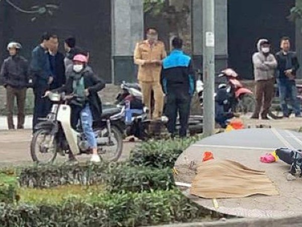 Tai nạn giao thông mới nhất hôm nay 23/12: Đâm xe vào gốc cây, người phụ nữ tử vong thương tâm trên đường đi lễ chùa