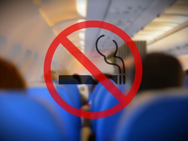Không chịu nộp phạt lỗi hút thuốc lá trên máy bay, khách bị cấm bay 9 tháng