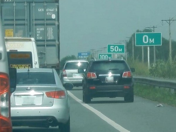 Che biển số “né” phạt nguội trên cao tốc: Mức xử phạt chưa tương xứng với hành vi 