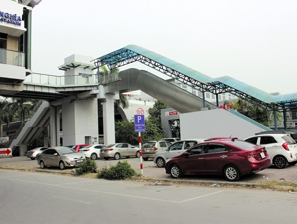 Đường sắt Cát Linh - Hà Đông trước ngày bàn giao: Vẫn bỏ mặc xuống cấp, hư hỏng