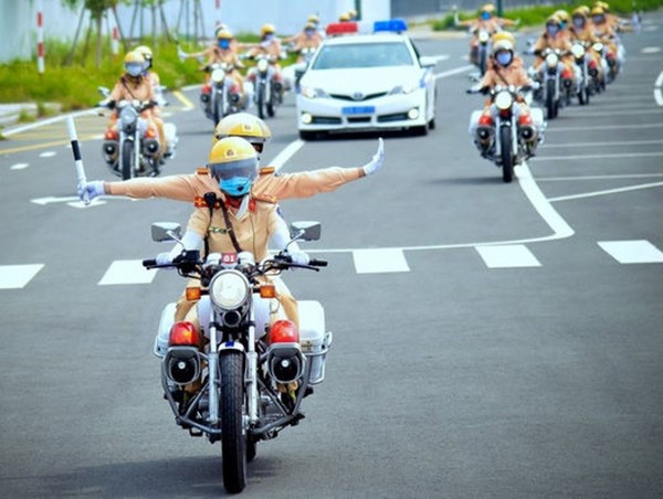 Phân luồng giao thông khu vực Mỹ Đình phục vụ diễn tập phương án bảo vệ Đại hội lần thứ XIII của Đảng