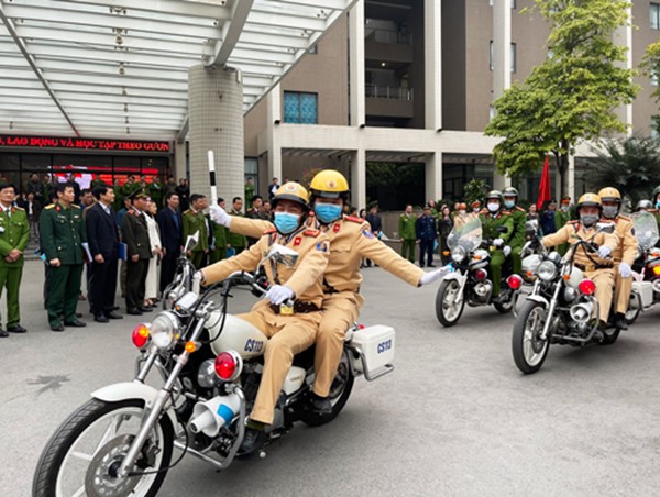 Hà Đông: Đảm bảo an toàn giao thông, đấu tranh với các hành vi vi phạm pháp luật
