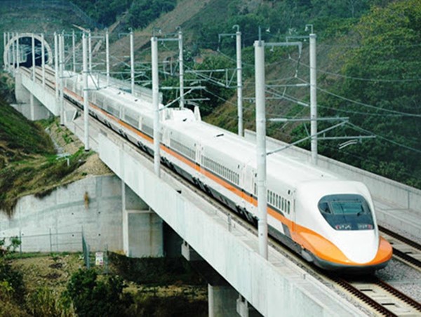 Đề nghị nghiên cứu thêm phương án đường sắt Bắc- Nam tốc độ dưới 200km/h