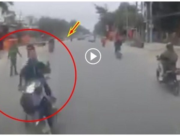 "Thông chốt" bất thành, nam thanh niên lao vào đầu xe tải bị thương nặng