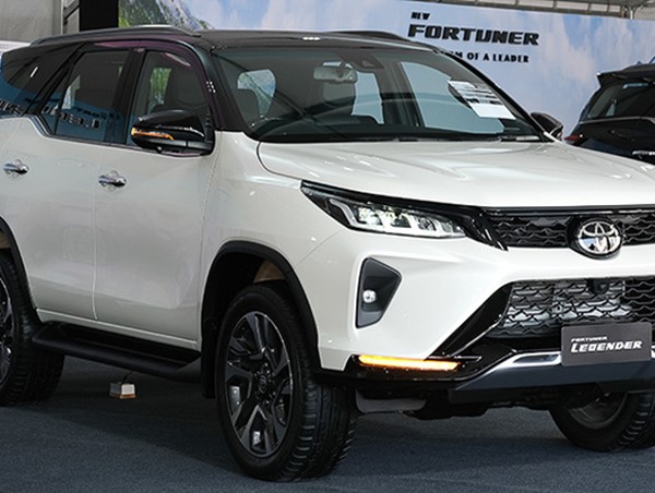 Giá xe ô tô hôm nay 13/1: Toyota Fortuner dao động từ 995 - 1.426 triệu đồng
