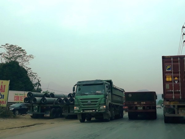 Rủi ro tai nạn giao thông, ô nhiễm tại một cung đường