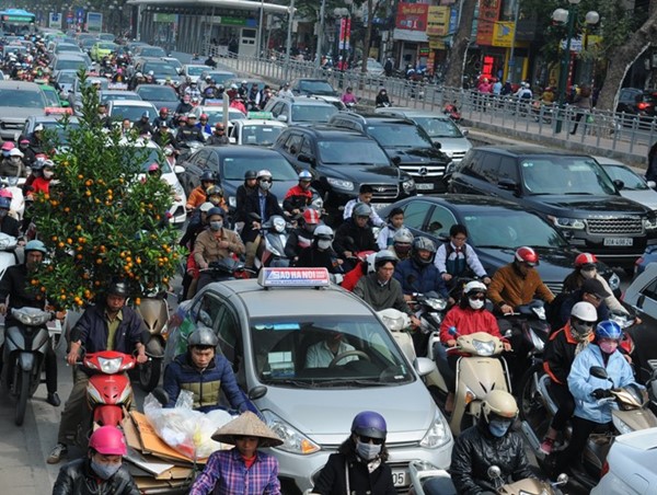 Cách nào hạn chế ùn tắc giao thông dịp cuối năm?