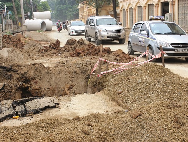 Hà Nội: Yêu cầu dừng thi công, đào đường từ 20/1