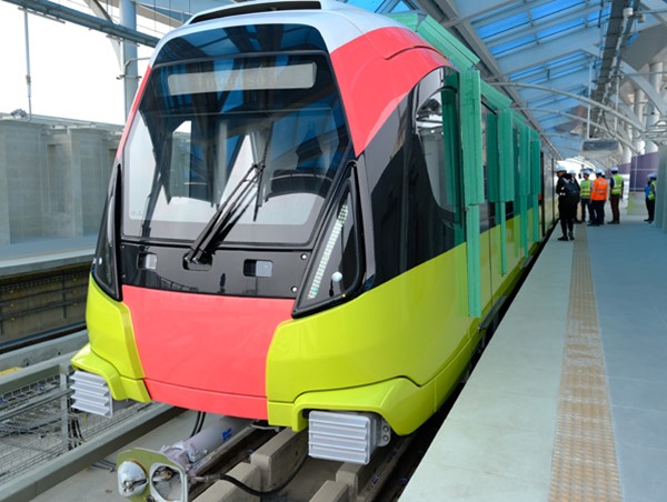 Cận cảnh đoàn tàu đầu tiên tuyến đường sắt đô thị Nhổn - Ga Hà Nội chính thức lăn bánh