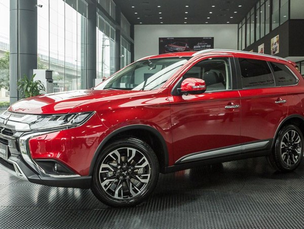 Mitsubishi triệu hồi gần 9.000 xe bị lỗi bơm xăng