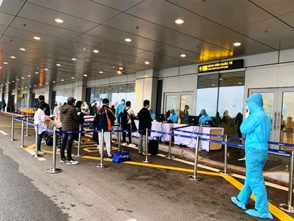 Phát hiện ca nhiễm Covid-19 mới ở Quảng Ninh, sân bay Vân Đồn tạm thời đóng cửa