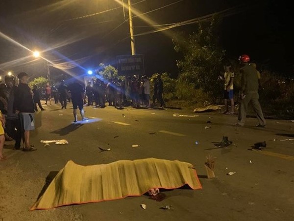 Xe Exciter 'đấu đầu' Winner, 2 thanh niên tử vong