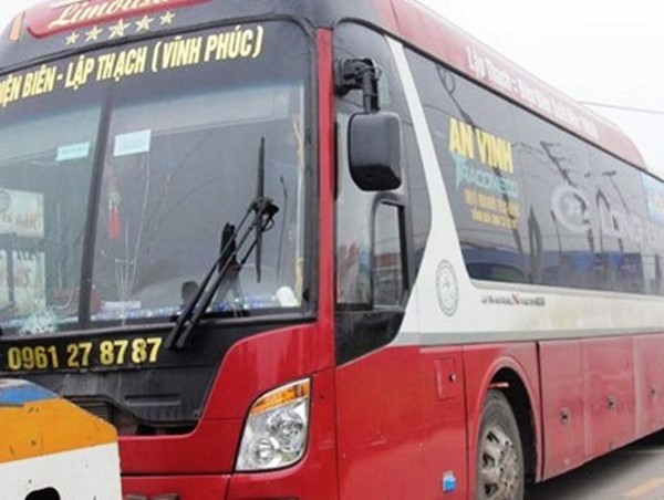 Xe khách liên quan đến 3 người dương tính Covid-19 lên Điện Biên bị tước phù hiệu