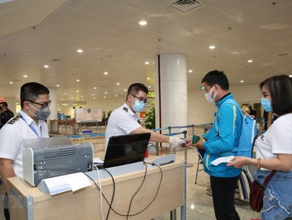 Thấy gì từ việc xét nghiệm cán bộ, nhân viên các cảng hàng không trên cả nước?