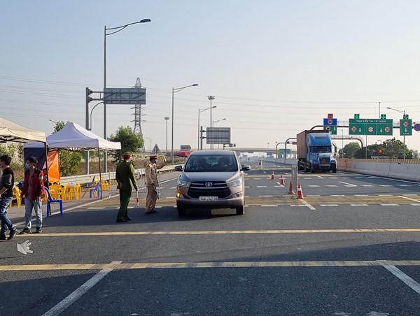 Hải Phòng: Người dân ra, vào thành phố không phải xuất trình giấy xác nhận của UBND cấp xã