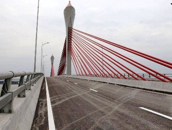 Các phương tiện được lưu thông qua cầu Cửa Hội từ hôm nay