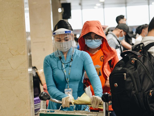 4 nhân viên sân bay Tân Sơn Nhất mắc Covid-19 tiếp xúc 128 người