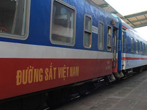 Đường sắt tiếp tục giảm 30% giá vé tàu Tết từ 9/2