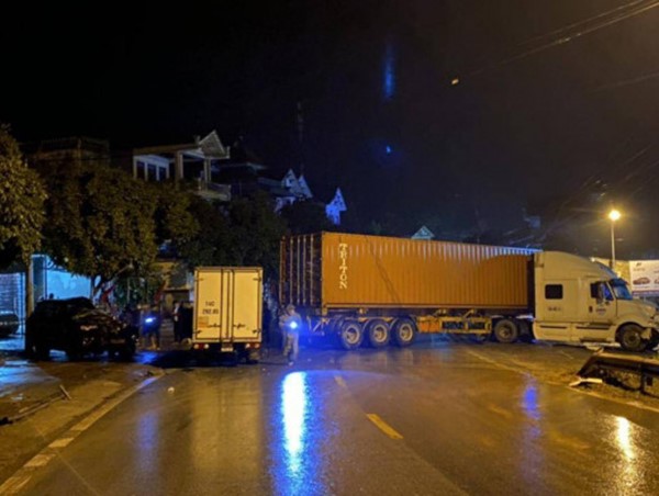 Quảng Ninh: Tai nạn liên hoàn khiến 1 người bị thương nặng