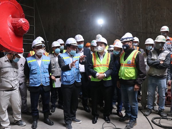 Chủ tịch UBND TP Hà Nội Chu Ngọc Anh thị sát công trường đường sắt Nhổn - Ga Hà Nội