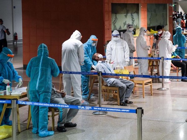 12.302 nhân viên làm việc tại sân bay Nội Bài đều âm tính với SARS-CoV-2