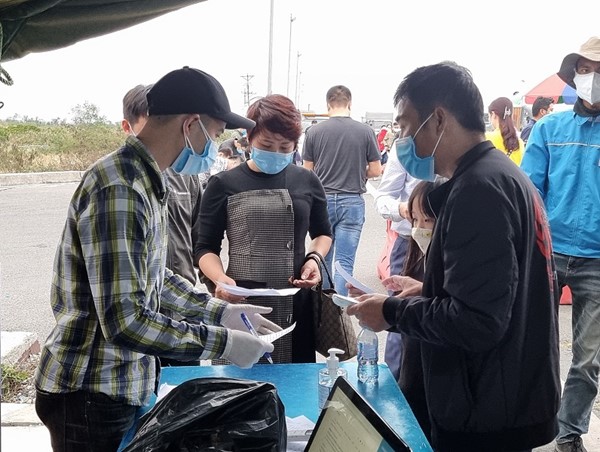 Quảng Ninh: Trốn chốt kiểm soát dịch nhóm thanh niên bị bắt giữ