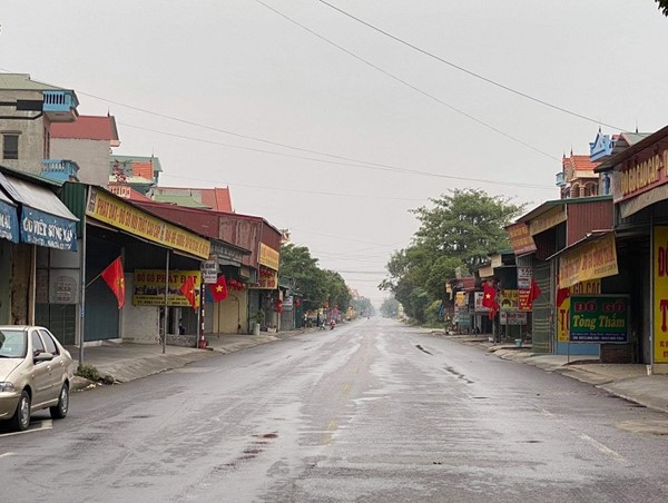 Ngày đầu thực hiện giãn cách xã hội, các ngả đường vào Hải Dương vắng người và phương tiện