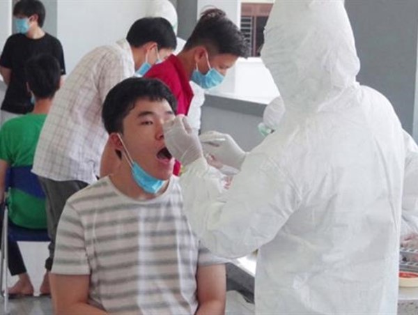 Hải Dương: Xét nghiệm Covid-19 cho các lái xe vận chuyển hàng hóa từ chiều nay (20/2)