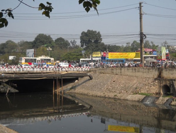 Hà Nội: Phân luồng giao thông phục vụ thi công cầu Yên Hòa