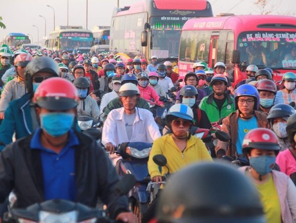 Hạ tầng giao thông TP Hồ Chí Minh thiếu vốn, nhiều dự án bị chậm tiến độ