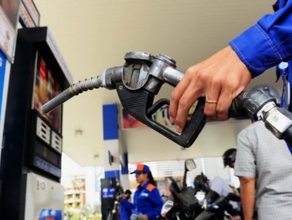 Hà Nội: Kiên quyết xử lý các trường hợp lợi dụng giá xăng để tăng giá cước