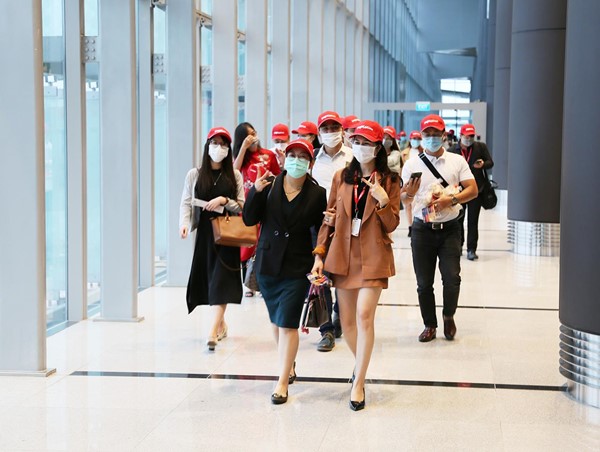 Chính thức khai thác lại đường bay TP Hồ Chí Minh - Vân Đồn, giá vé chỉ từ 33.000 đồng/chặng