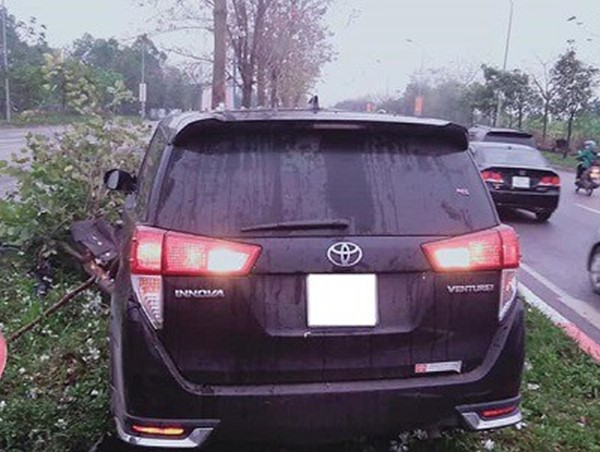 Clip diễn biến vụ tai nạn liên hoàn ở Mê Linh