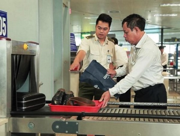 Trộm đồng hồ ở Nội Bài nhưng bị bắt tại Cần Thơ