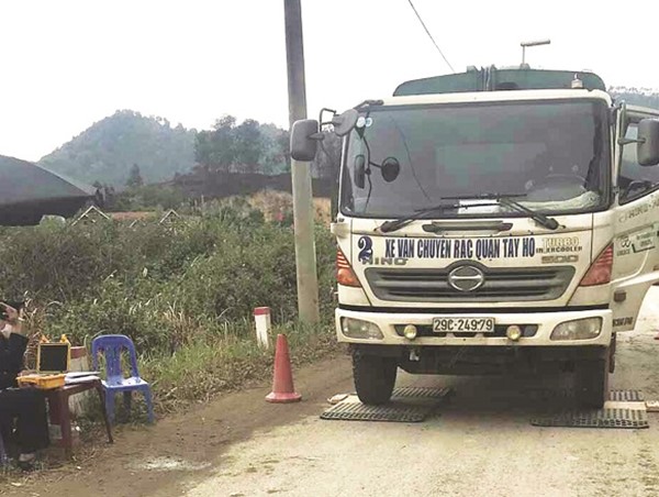 Xử lý nghiêm “xe dù, bến cóc”