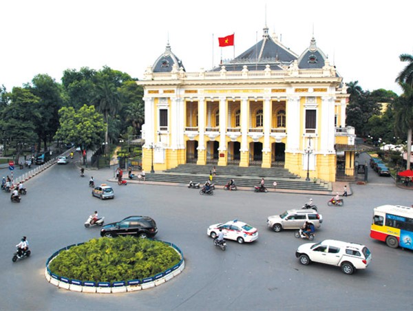 Hà Nội: Thí điểm tổ chức lại giao thông Quảng trường Cách mạng Tháng Tám