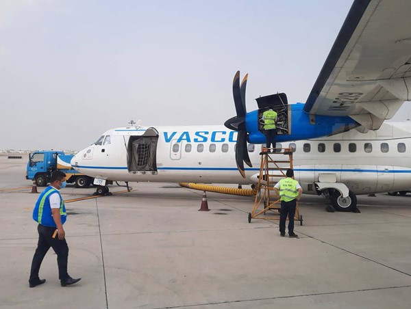 Chuyến bay ra Côn Đảo phải quay về vì máy bay có khói