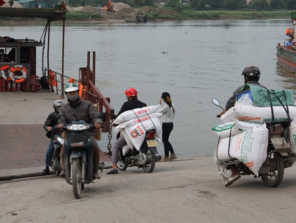 Hải Dương: Bến phà, bến khách ngang sông được phép hoạt động trở lại