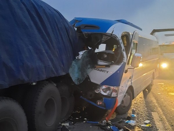 Nguyên nhân ban đầu vụ tai nạn giao thông khiến 2 người chết tại Nghệ An