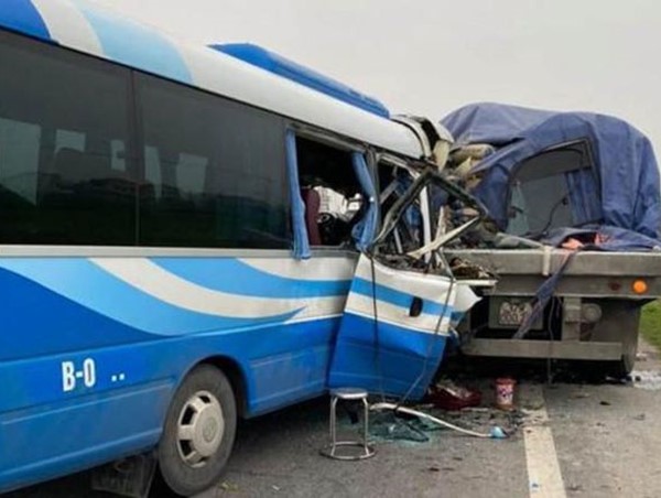 Chỉ đạo khẩn sau nhiều vụ tai nạn nghiêm trọng của xe khách