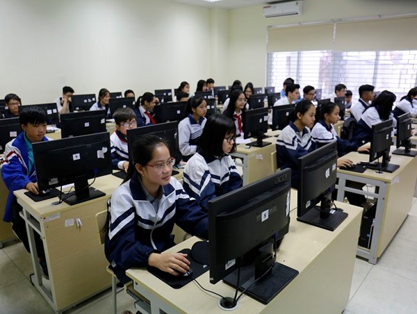 Chuẩn bị thi vòng chung kết cuộc thi Vì an toàn giao thông Thủ đô trên internet năm 2020