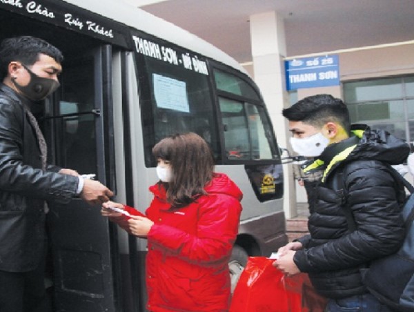 Xe khách liên tỉnh: Chậm đổi mới sẽ thất bại