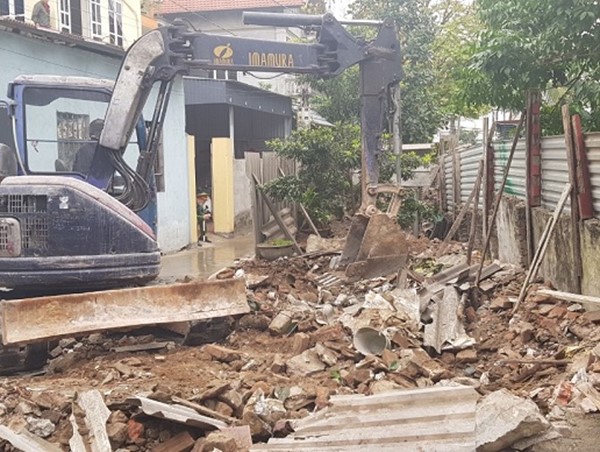 Huyện Đông Anh cưỡng chế giải phóng mặt bằng phục vụ xây đường giao thông tại xã Kim Nỗ