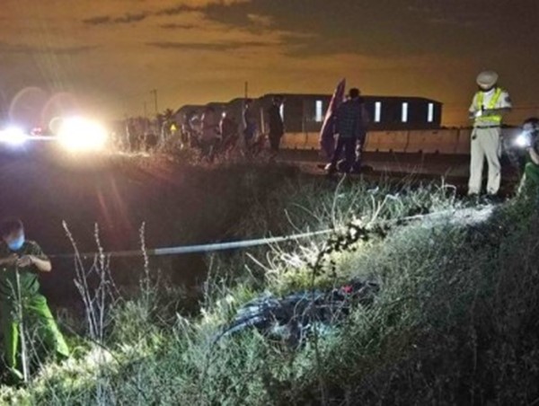 Tông cọc tiêu trên Quốc lộ 1, một người tử vong