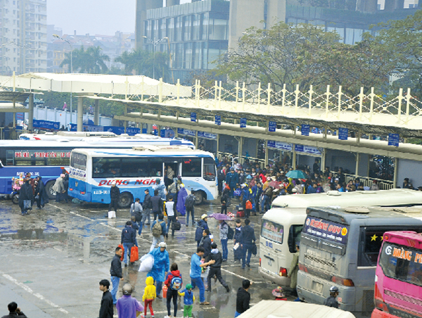 [Thói hư - tật xấu trong văn hóa giao thông Hà Nội] Bài 2: Phá luật là chuyện thường